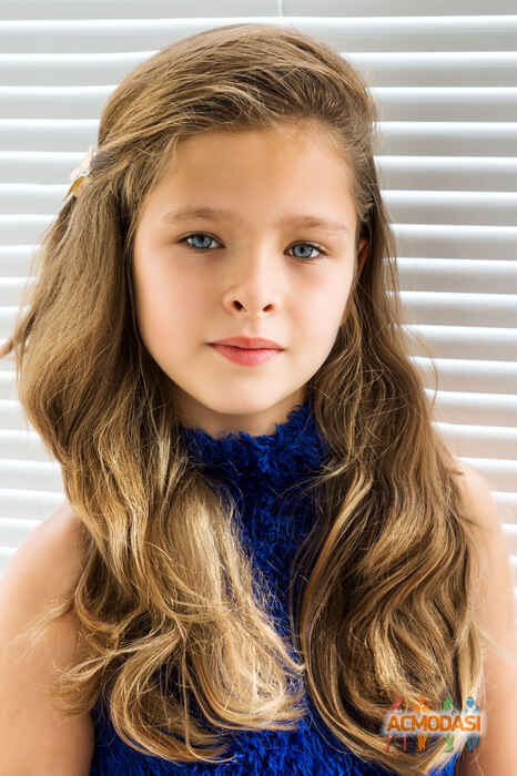 Мила  Петрова фото №940111. Загружено 17 Октября 2015