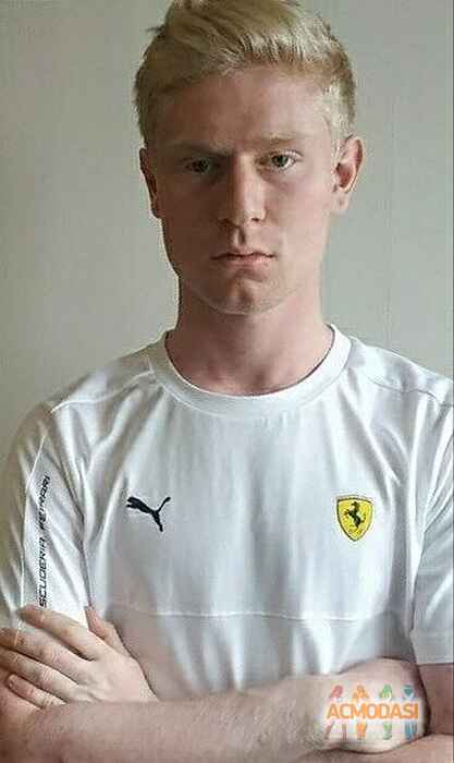 Овик  Гарибян фото №1679466. Загружено 02 Февраля 2021