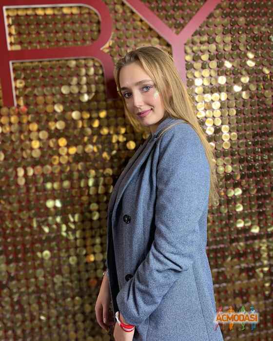 Арина Владимировна Жирнякова фото №1559682. Загружено 15 Января 2020