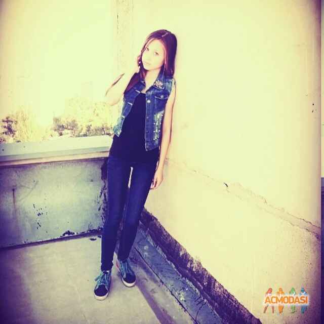 Лолита Тимуровна Рустамова фото №923895. Загружено 20 Сентября 2015