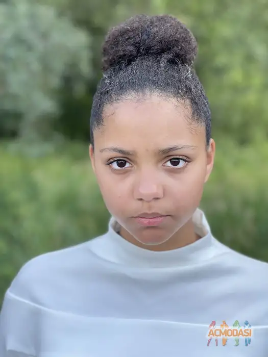 Николь Энекевна Ниенти фото №1947693. Загружено 18 Февраля 2026