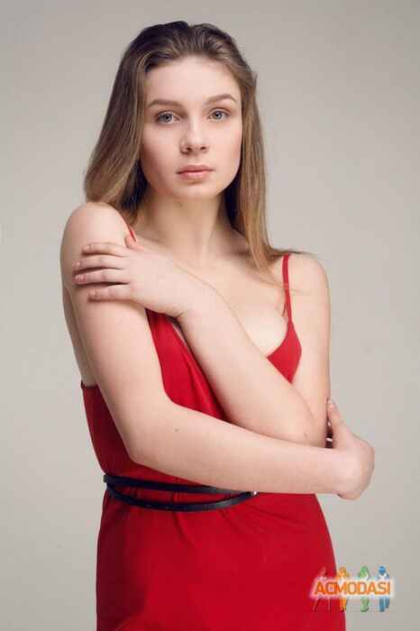 Карина Леонидовна Королёва фото №1142916. Загружено 04 Февраля 2017