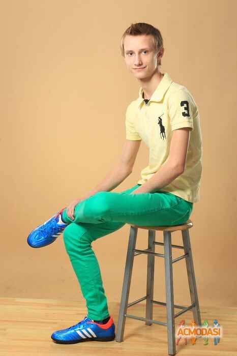 Илья  Викторович фото №720938. Загружено 30 Августа 2014