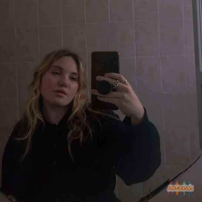 Виталина  Баженова фото №1704812. Загружено 06 Мая 2021