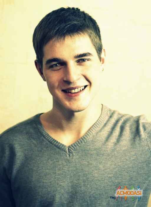 Святослав  Угаров фото №176354. Загружено 01 Апреля 2012