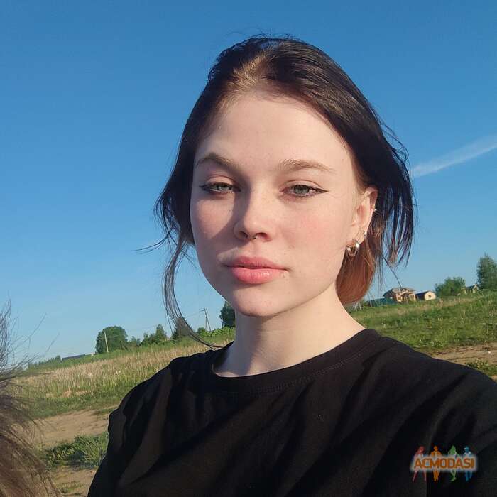 Настя  Захарова фото №1799863. Загружено 06 Июня 2022