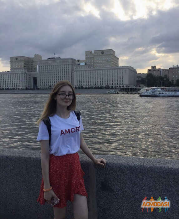 Елена Игоревна Суханюк фото №1446358. Загружено 12 Апреля 2019