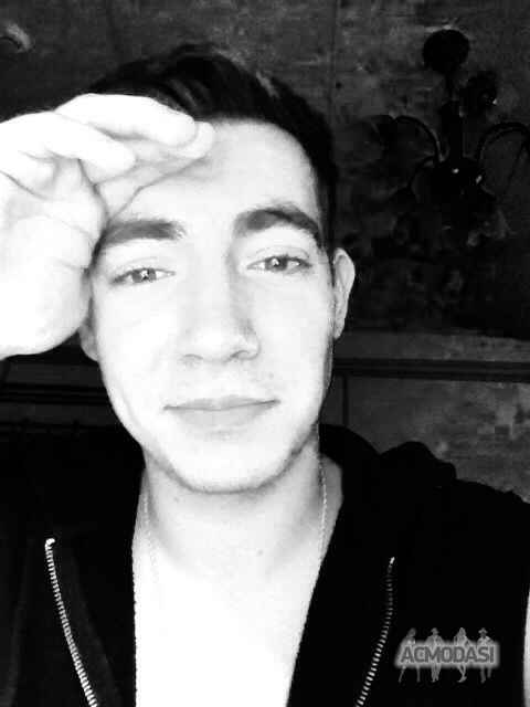 Михаил  Витальевич фото №839836. Загружено 26 Марта 2015