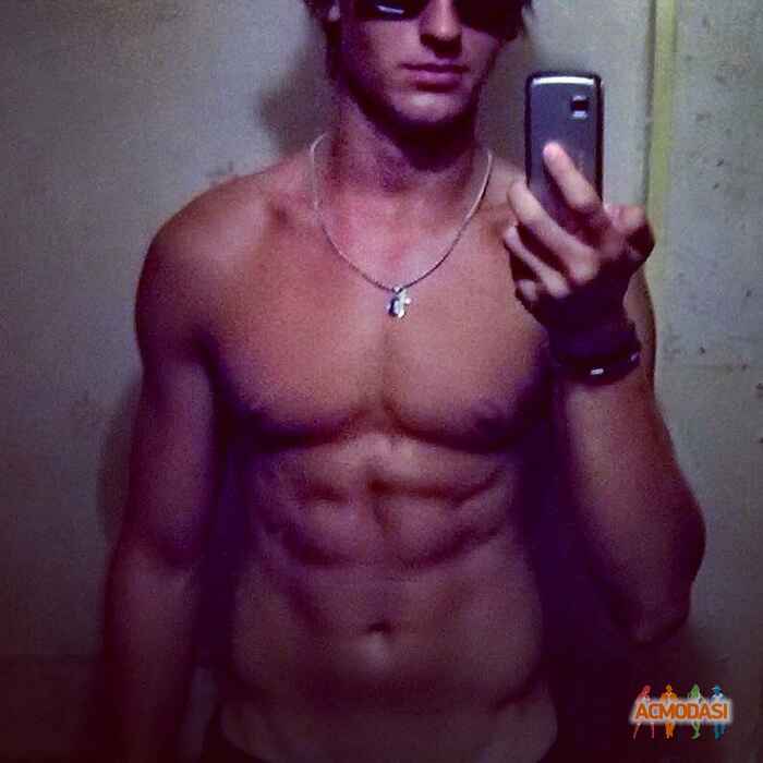 Илья Владимирович Садовников фото №608990. Загружено 05 Марта 2014