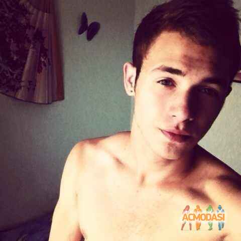 Антон Антонников Юрьевич фото №643717. Загружено 28 Апреля 2014