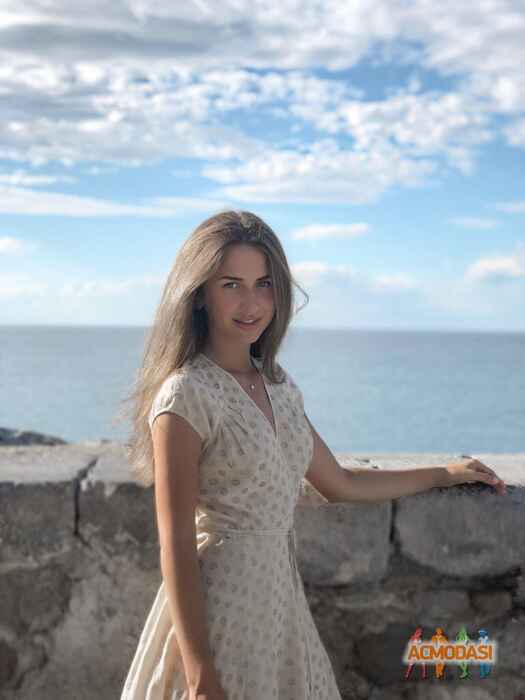 Алина Вячеславовна Гарипова фото №1382006. Загружено 11 Октября 2018