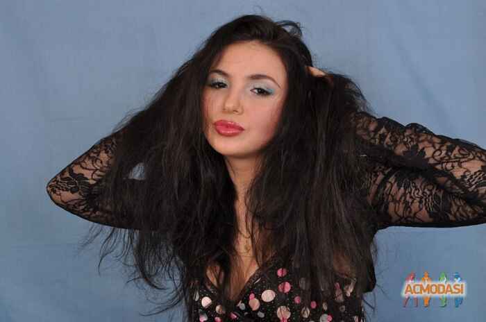 Дина   фото №189994. Загружено 25 Апреля 2012