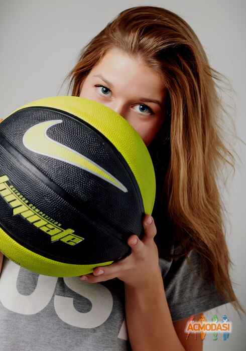 Екатерина Владимировна Ревякина фото №177141. Загружено 02 Апреля 2012