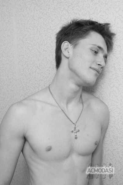 Челленюк Василий Юрьевич фото №601772. Загружено 21 Февраля 2014