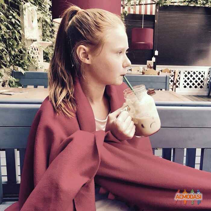 Ксюша Александровна Колуканова фото №1325518. Загружено 26 Мая 2018