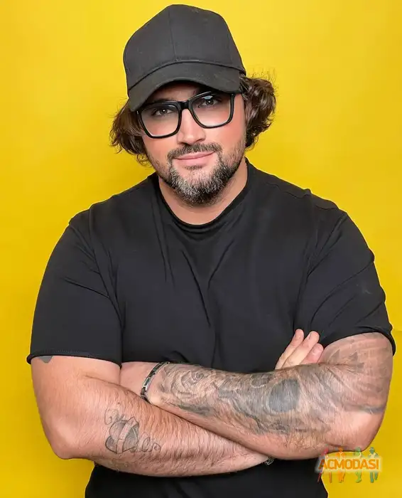 Артур  Хачатрян фото №1938676. Загружено 14 Октября 2025