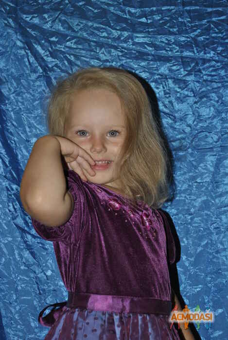 Анастасия Юривна Кухарчук фото №469480. Загружено 13 Августа 2013