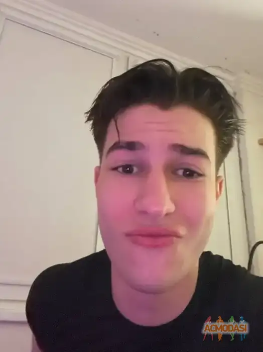 Эммануил  Ненюков фото №1944573. Загружено 03 Января 2026