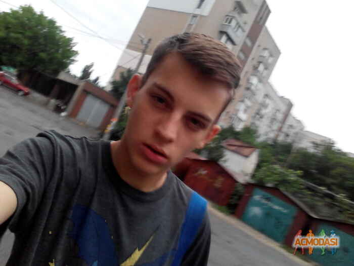 Валера  Скачек фото №842763. Загружено 01 Апреля 2015