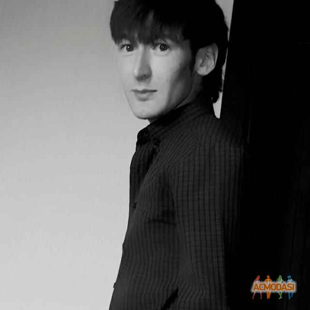 Kомил Абдукаримович Рисбоев фото №1121096. Загружено 07 Декабря 2016