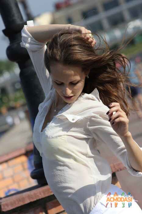 Bright  Brush фото №682418. Загружено 02 Июля 2014