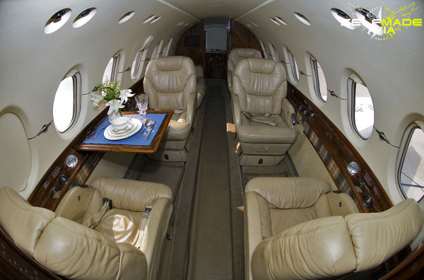 Фото Самолет (бизнес-джет) Hawker 800XP