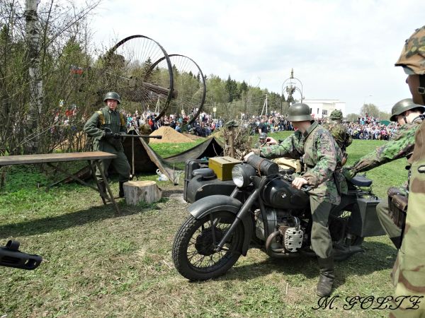 Фото Мотоциклы эпохи ВОВ советские и немецкий